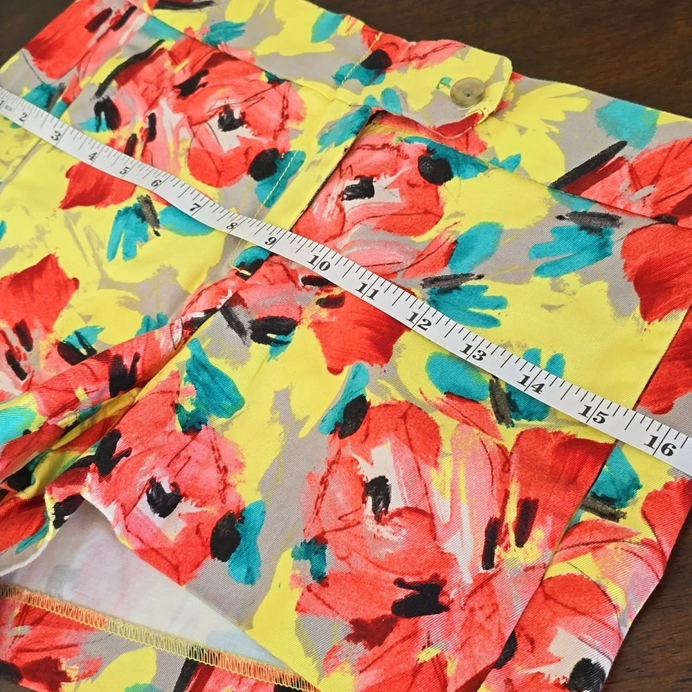 JCREW Outlet Floral Women's Shorts - Picture 8 of 10